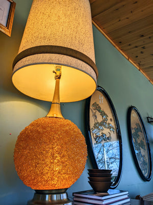 Mid Century Lucite Spaghetti Base Table Lamp – A Little More Like Home